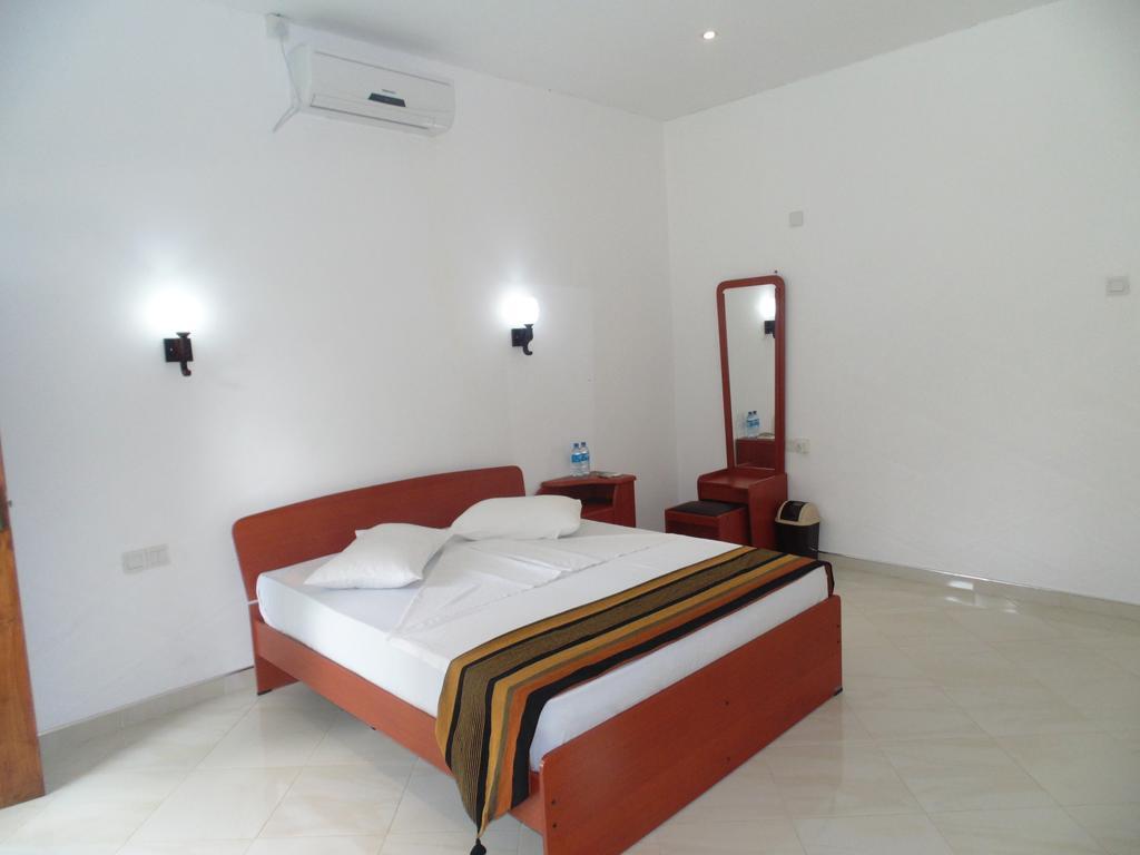 White Eagle Hotel Sigiriya Phòng bức ảnh